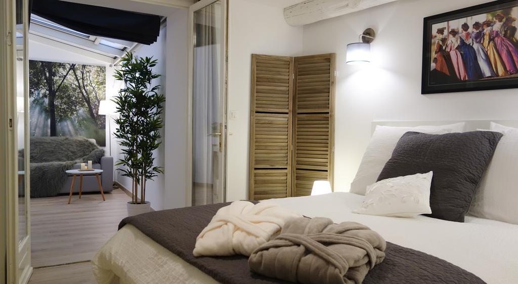Апартаменти Arles' Haven - Le Loft Du Centre Номер фото